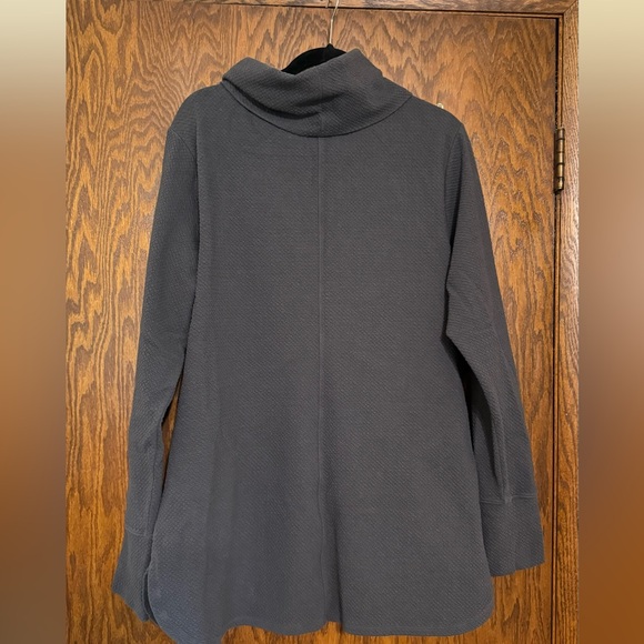 Duluth Trading Co. Women’s Textured Jacquard Funnelneck Tunic - XL - Picture 6 of 6
